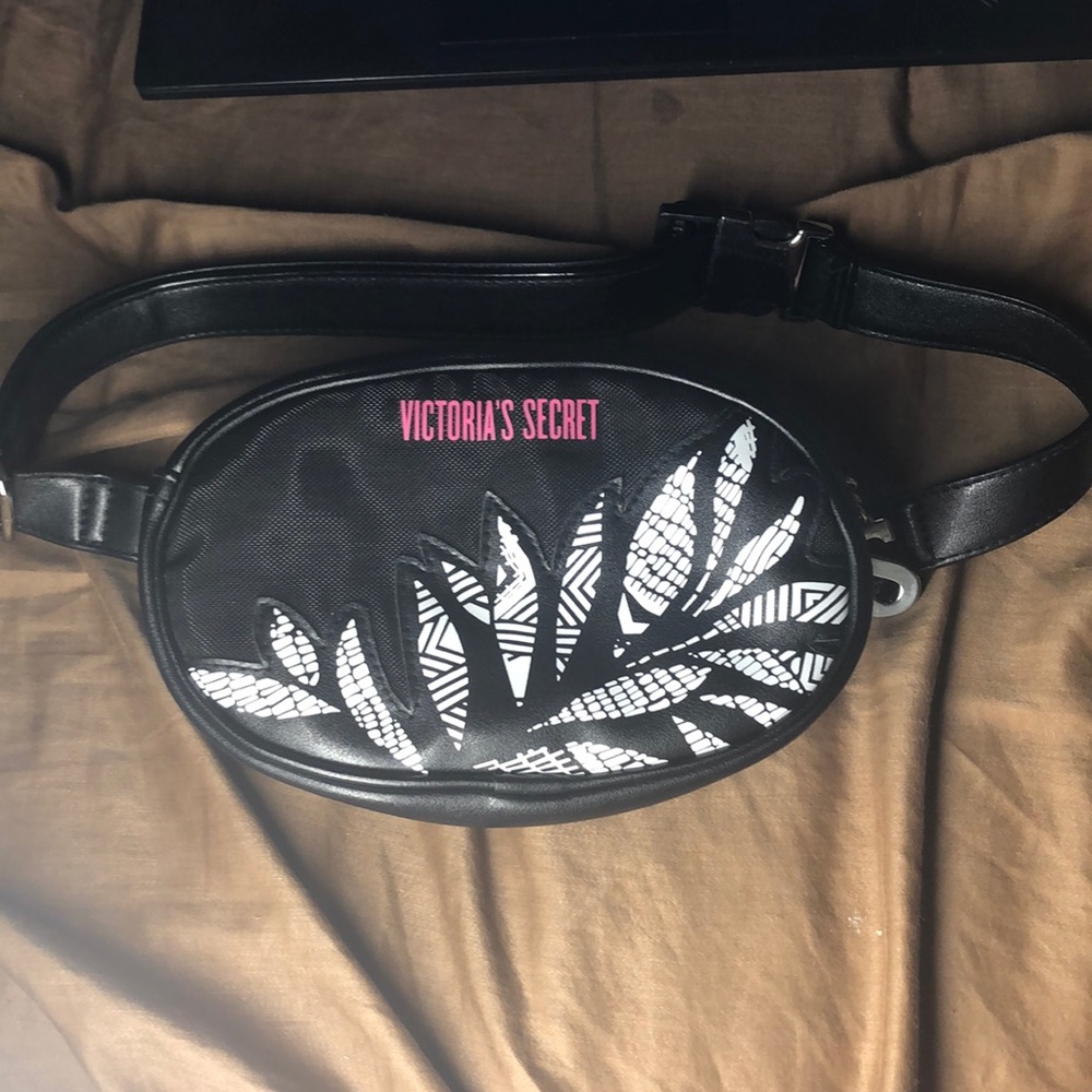 Victoria’s Secret Fanny pack